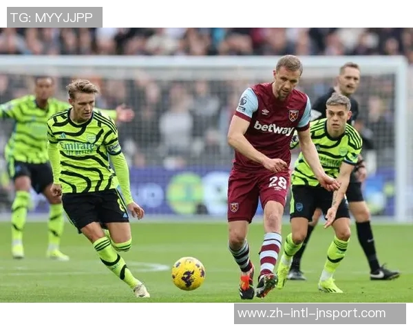 伊萨克禁区内精彩凌空抽射阿雷奥拉神勇扑救保住球门不失